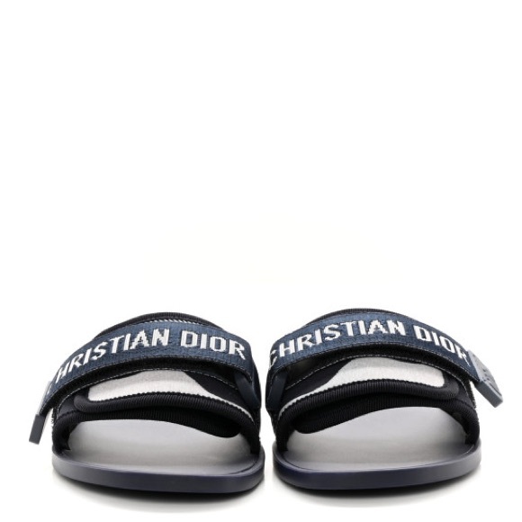 Christian Dior Technical Stretch Fabric Camouflage
Dio(r)evolution Slide Sandals - Picture 10 of 15